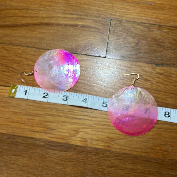 3/$25 Pink Shell Earrings - Picture 3 of 5